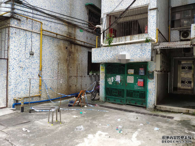 意外发生后施工架已被清理。